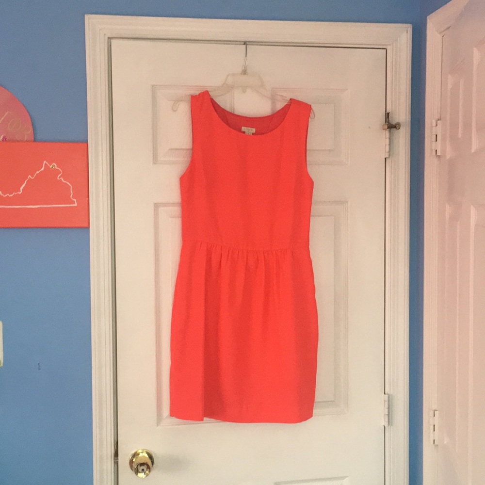 Sleeveless dress